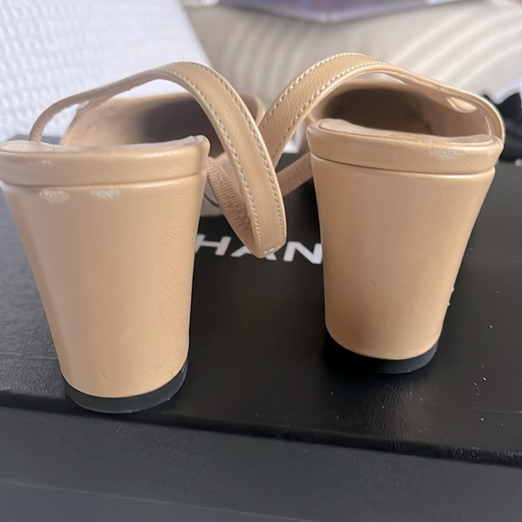Authentic Chanel slingback small heels - Picture 11 of 11